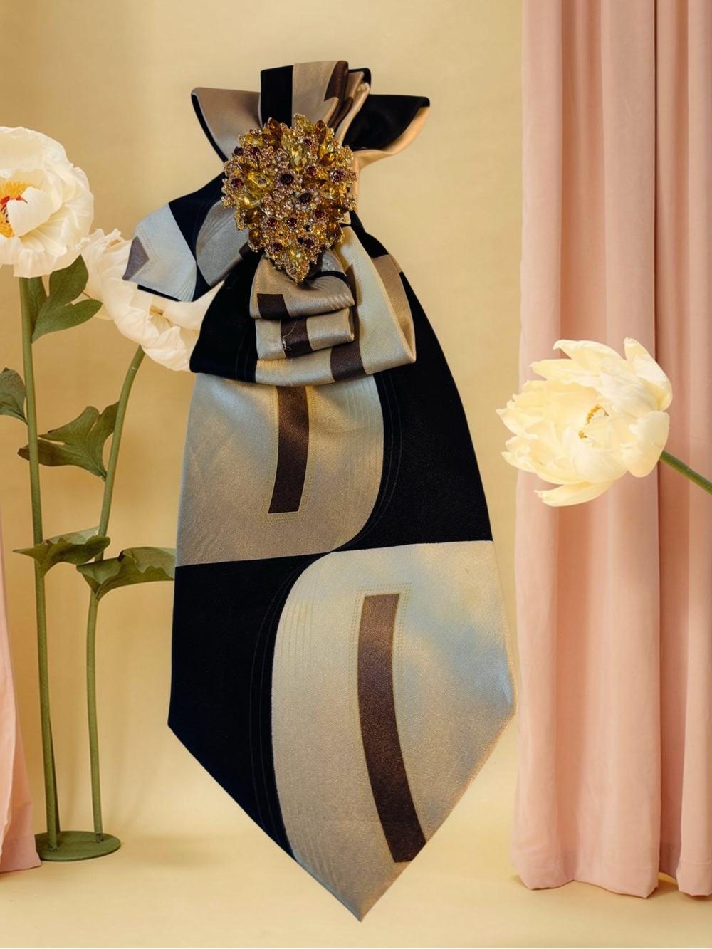 Black and Gray Geometric Silk-Blend Scarf with Decorative Brooch